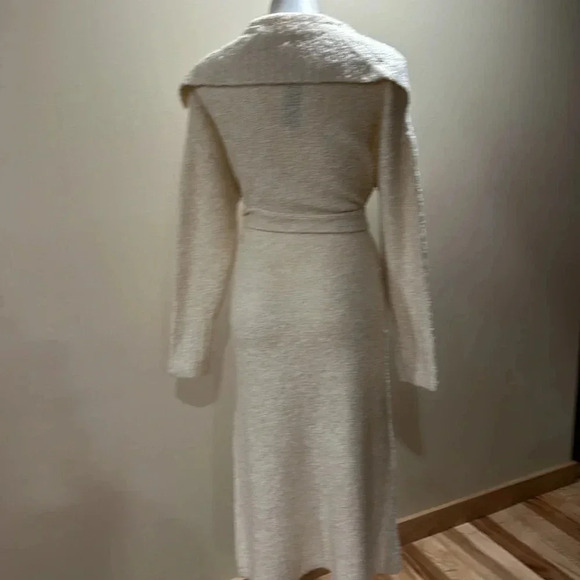 Express Boucle Oversized Collar Belted Duster Cardigan - Picture 7 of 10